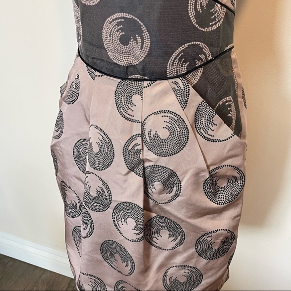 BCBG Maxazria Strapless Woven Silk Cameo Black Dress Size 4 100% Silk NWT $300 - Picture 3 of 10